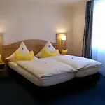 Zur Post Szálloda Trostberg an der Alz